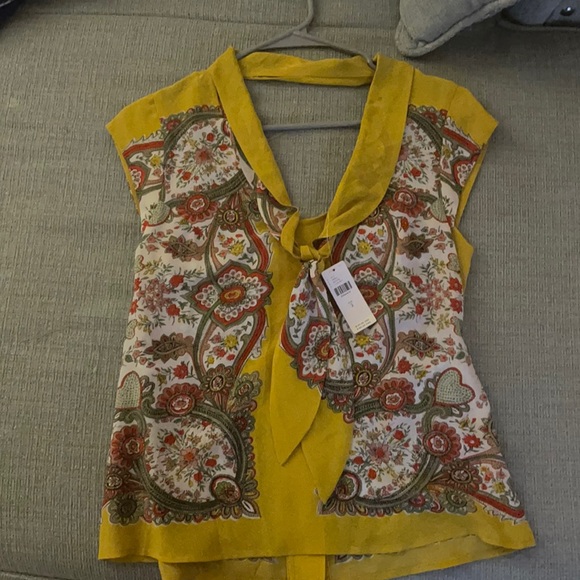 Anthropology shirt, never worn, too small. Will consider offer - Picture 2 of 5